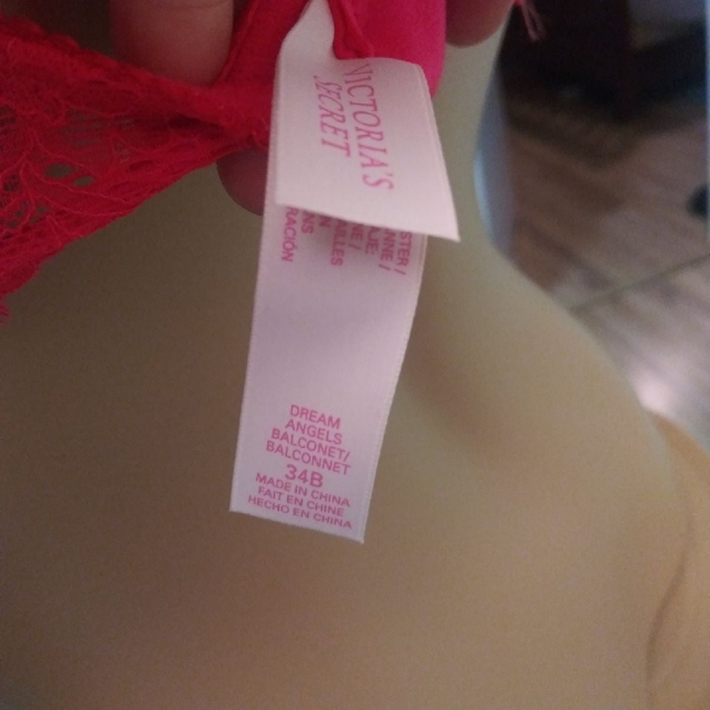 Victorias Secret Bra - Picture 7 of 7